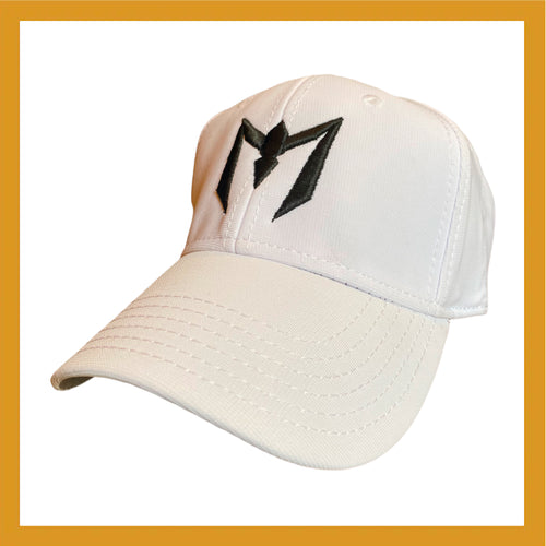 GORRA CLASICA BLANCA CON BORDADO NEGRO